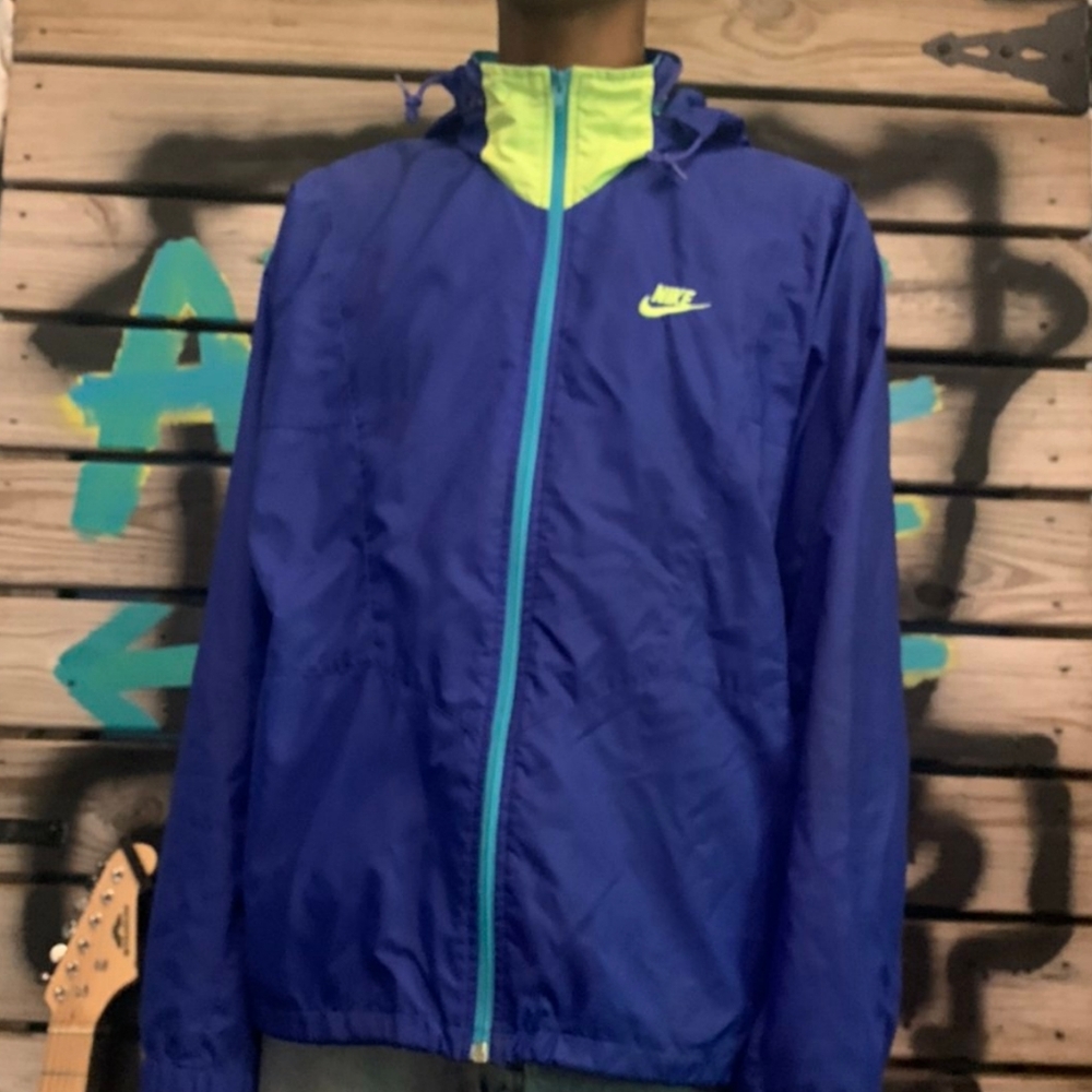 Nike Windbreaker w/ Zip-In Hood
